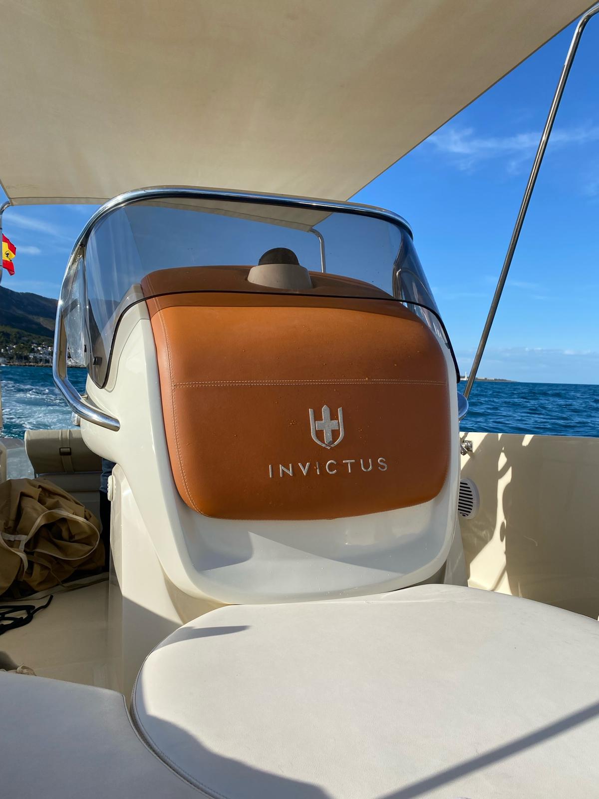 INVICTUS ALESSMAR ALCOSSEBRE ALQUILER BARCOS (1)