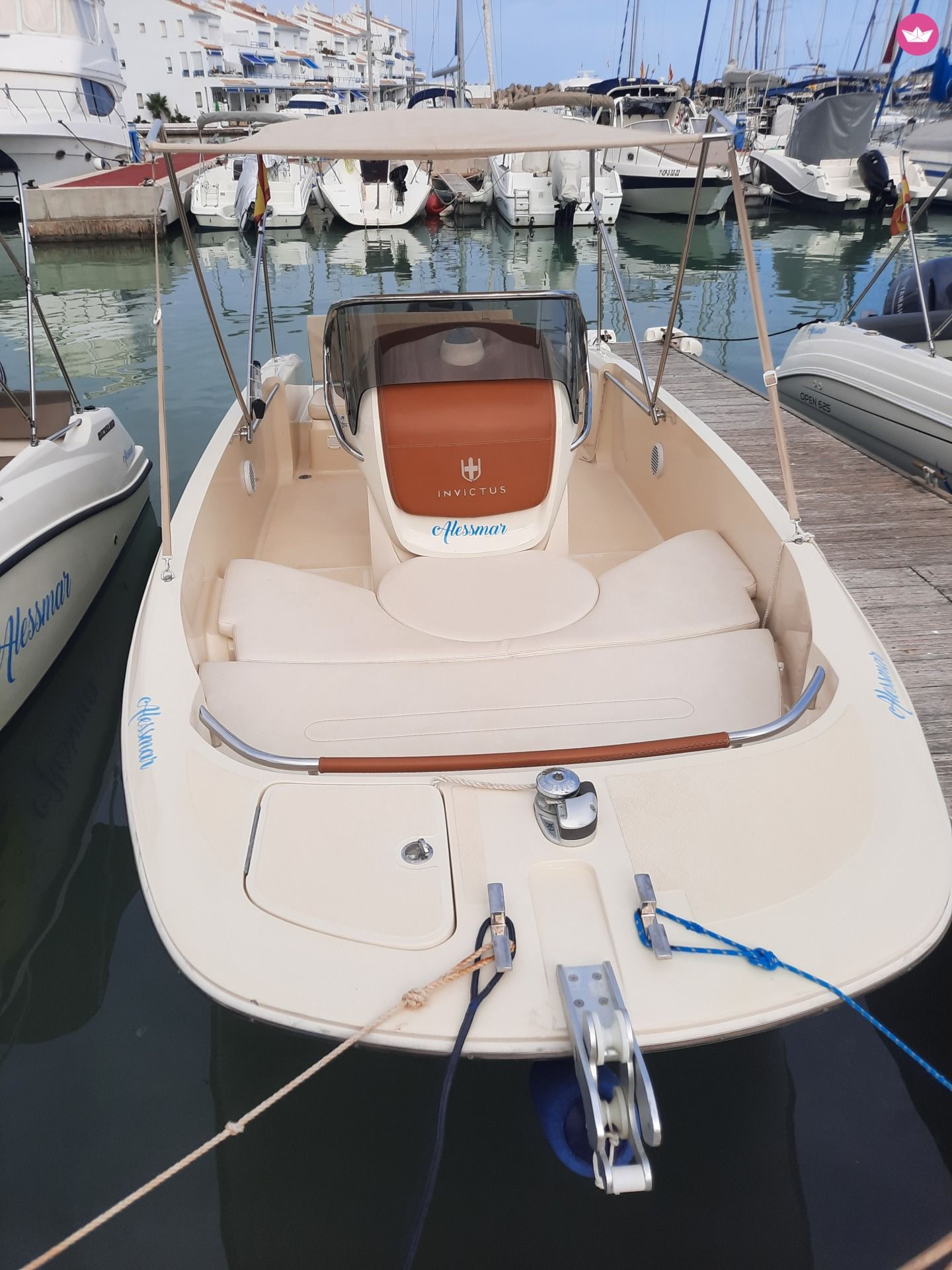 INVICTUS ALESSMAR ALCOSSEBRE ALQUILER BARCOS (6)